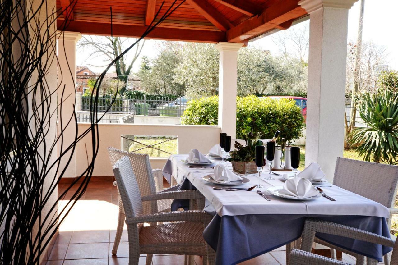 Villa Zare Poreč Exteriör bild