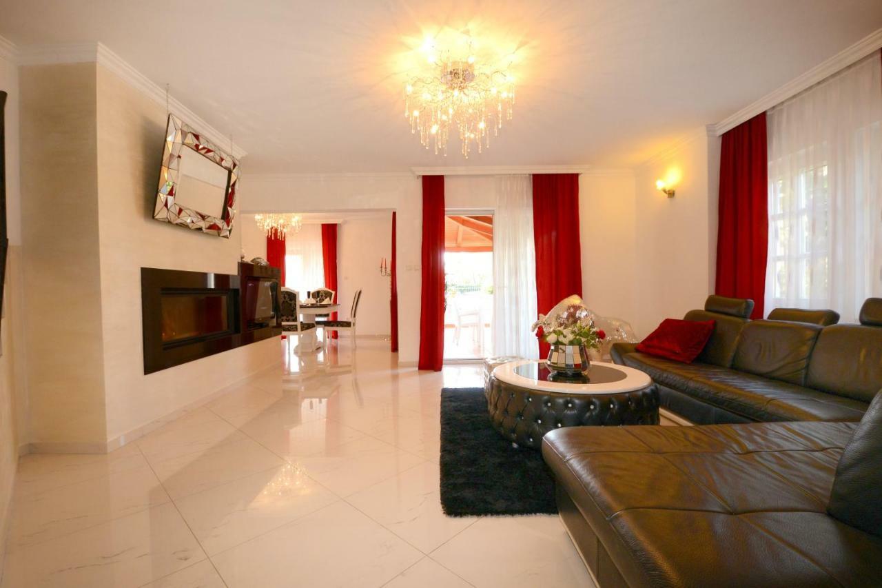 Villa Zare Poreč Exteriör bild