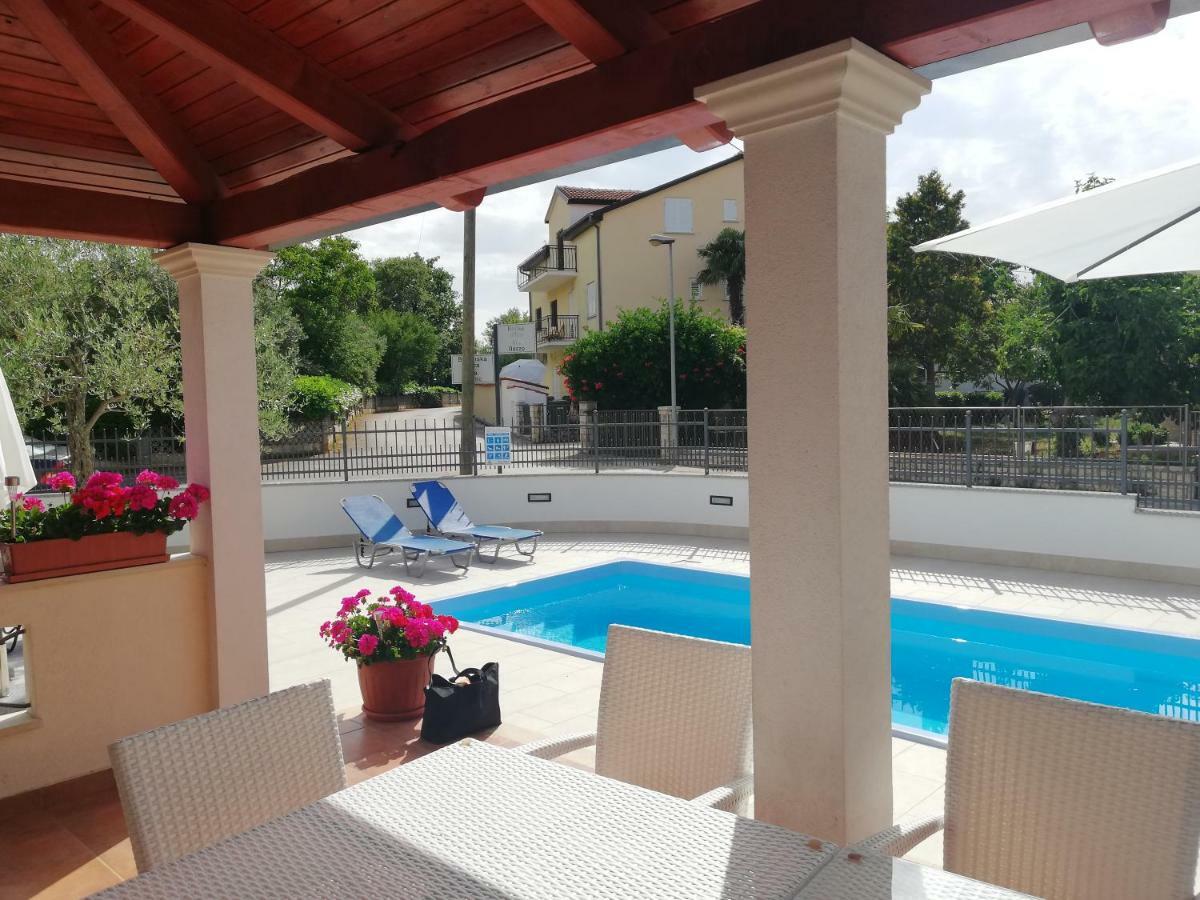 Villa Zare Poreč Exteriör bild
